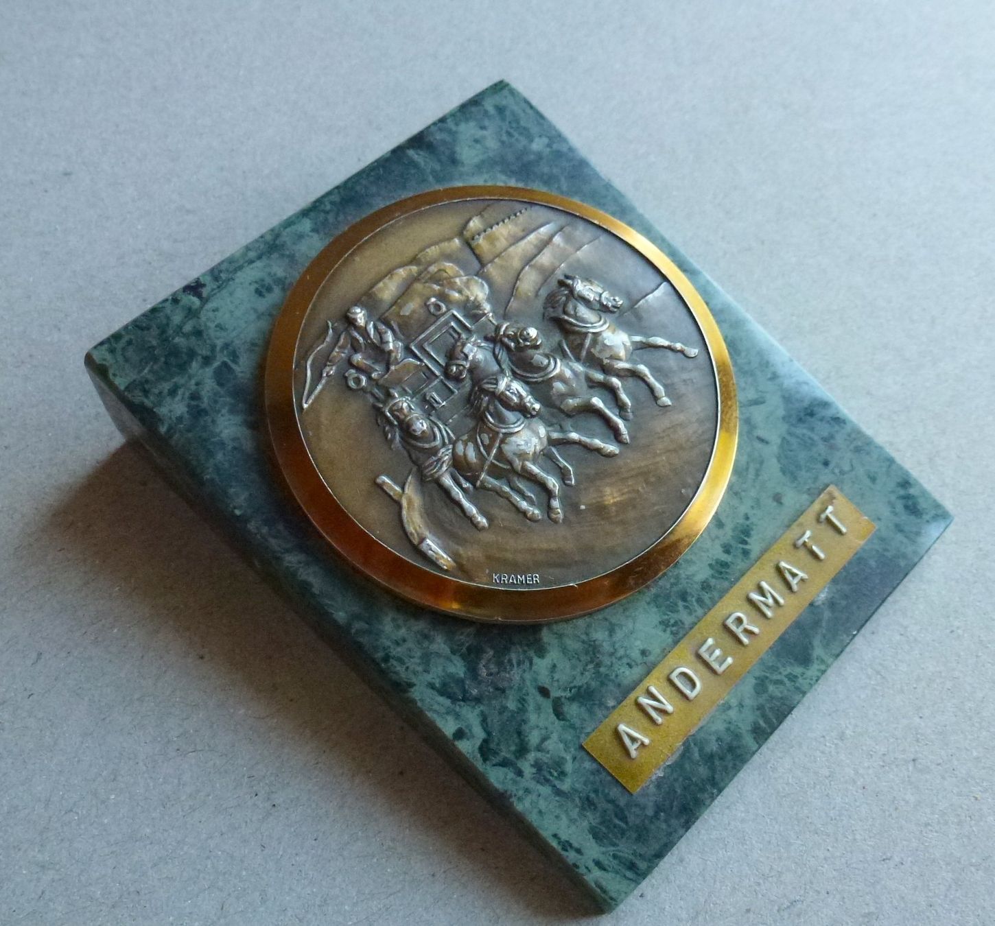 Médailles: Medaille auf Marmorsockel ++ Andermatt Gotthardkutsche – D'occasion à Walkringen par Casablanca777 1