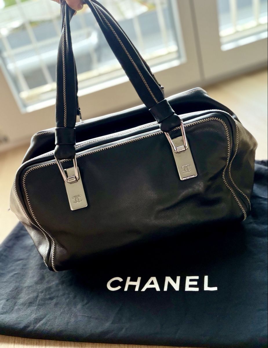 Chanel Borse: Sac à main Chanel noir cuir  – Usato da Adliswil venduto da vic_dxw7 1