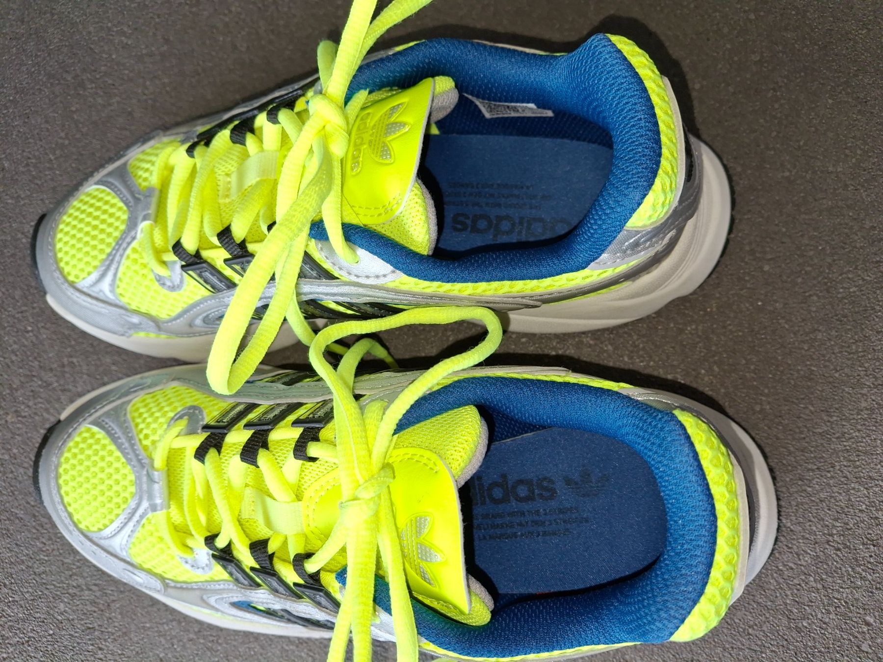 Adidas Damenschuhe: Adidas Sneaker Top Zustand – Gebraucht aus Widnau von Ms_Lefthand 4