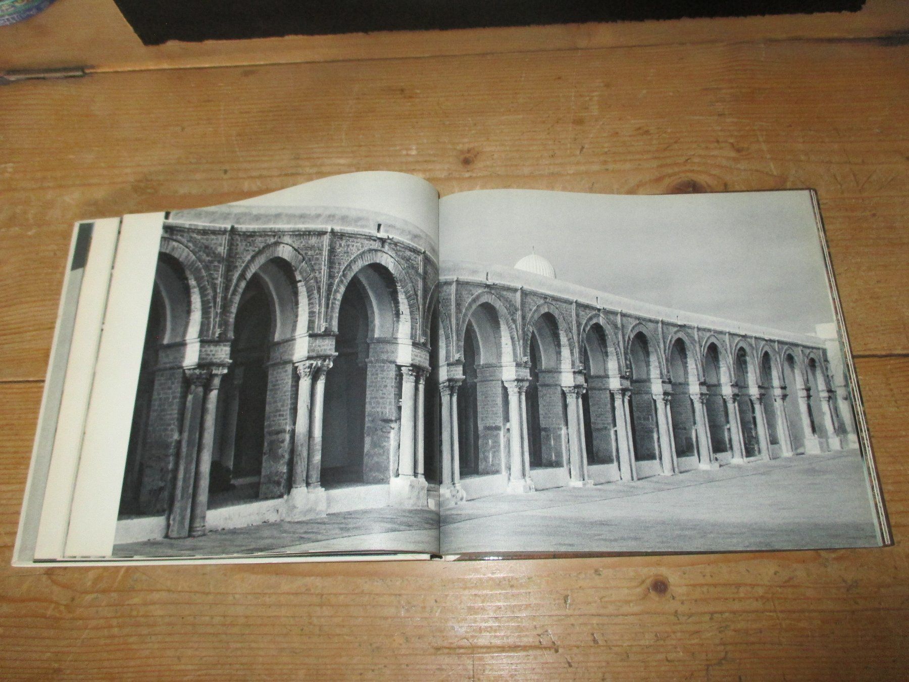 Livres: Kairouan, 1963 – D'occasion à Flims - Dorf par Stagediver 5