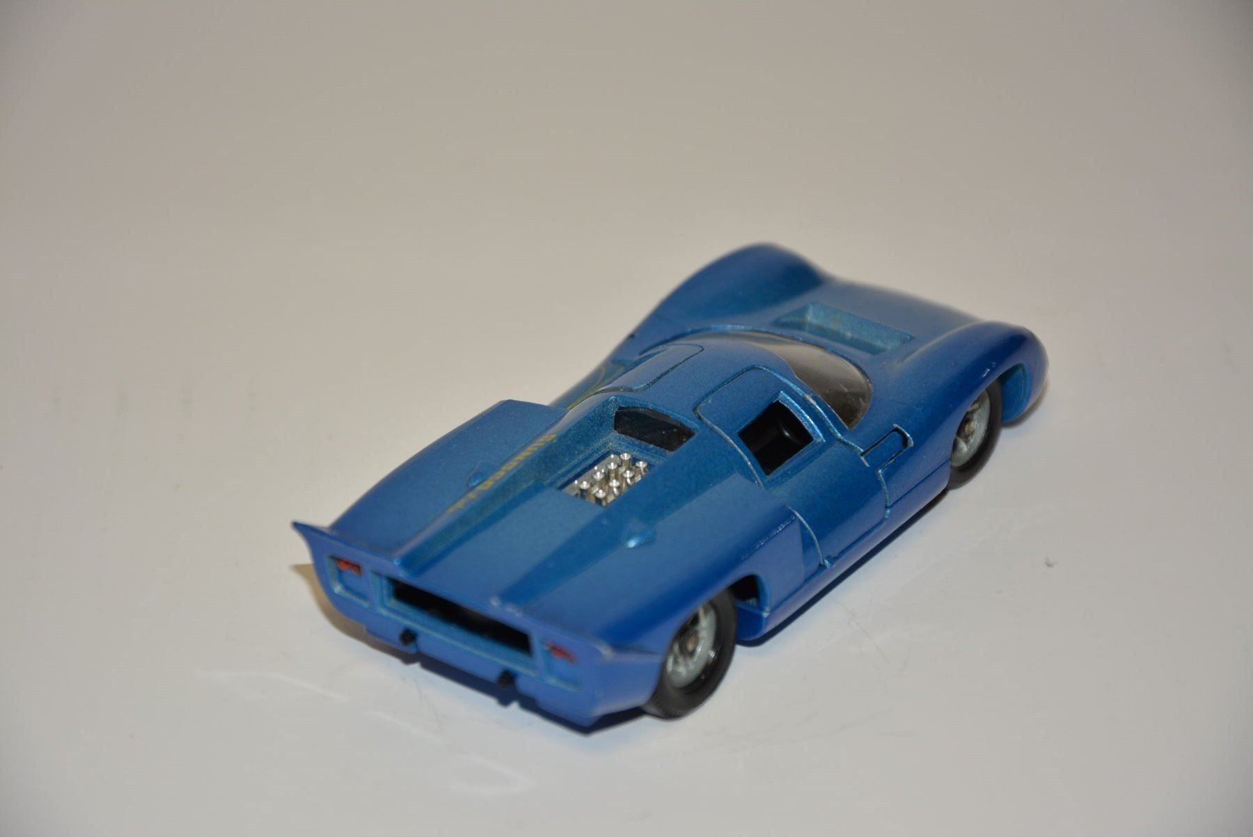 Modellini d'auto: Lola T70 MK 3B , Solido , 1:43 – Usato da Goldach venduto da Feivel9 6