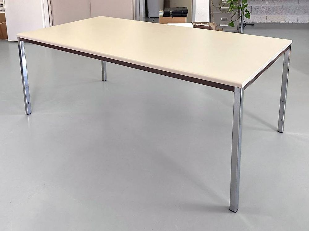 Tables Lista (Gebraucht) in Meyrin für CHF 50 – nur Abholung auf ...