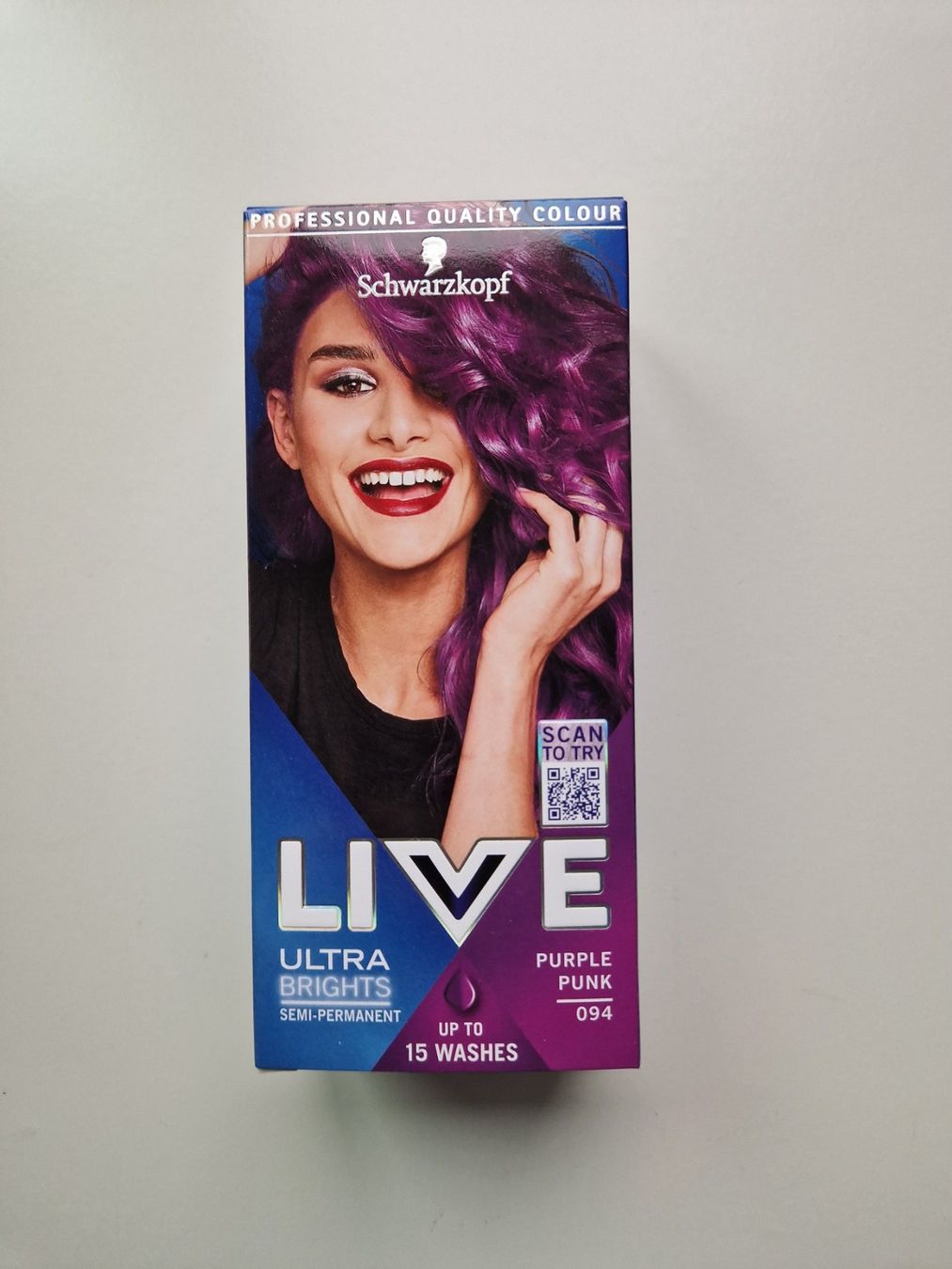 Färbemittel: LIVE Ultra Brights temporäre Haarfarbe Violett – Neu und originalverpackt aus Siebnen von Janixe-Sophie