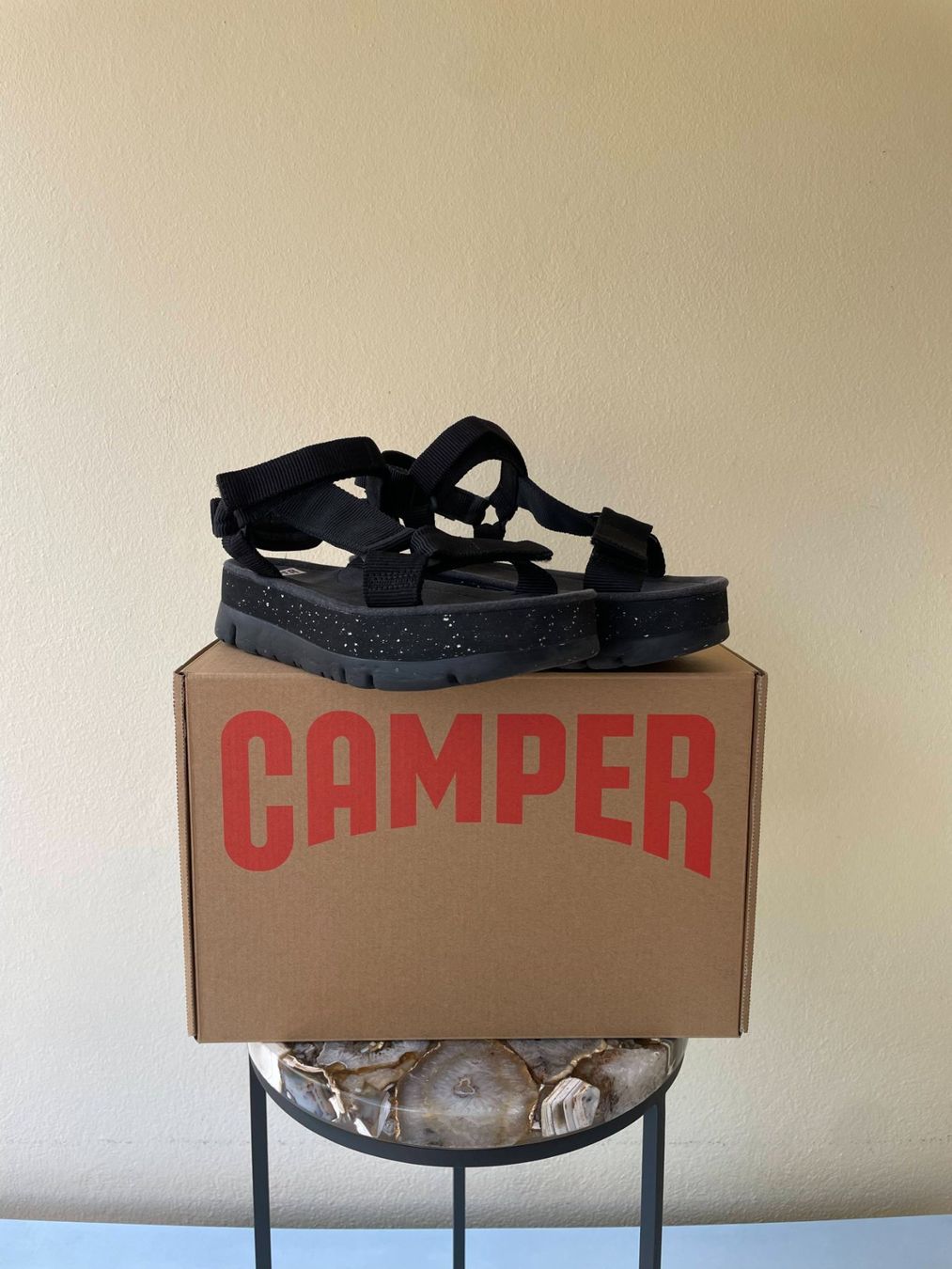 Camper Scarpe da donna: Camper Sandales Plateforme Noires, Taille 39, Impeccables – Usato da Sion venduto da Linkebeek