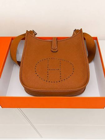 Hermes Evelyne GM Gold 33 