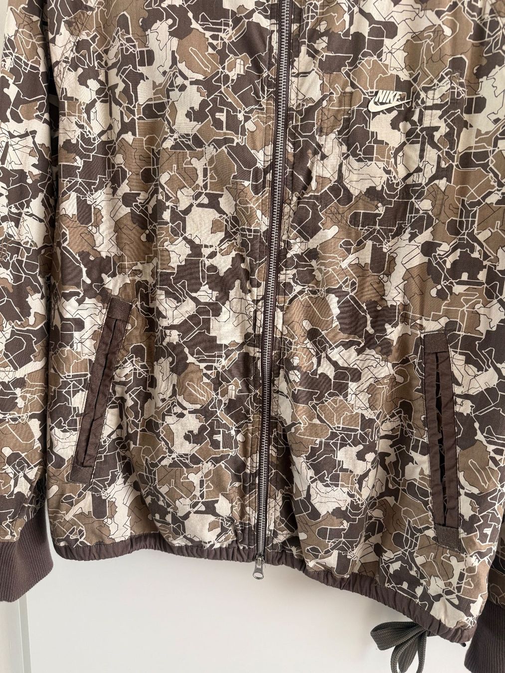 Nike Giacche: LEICHTE NIKE JACKE GR. M – Usato da Steg im Tösstal venduto da goldlionfree 2