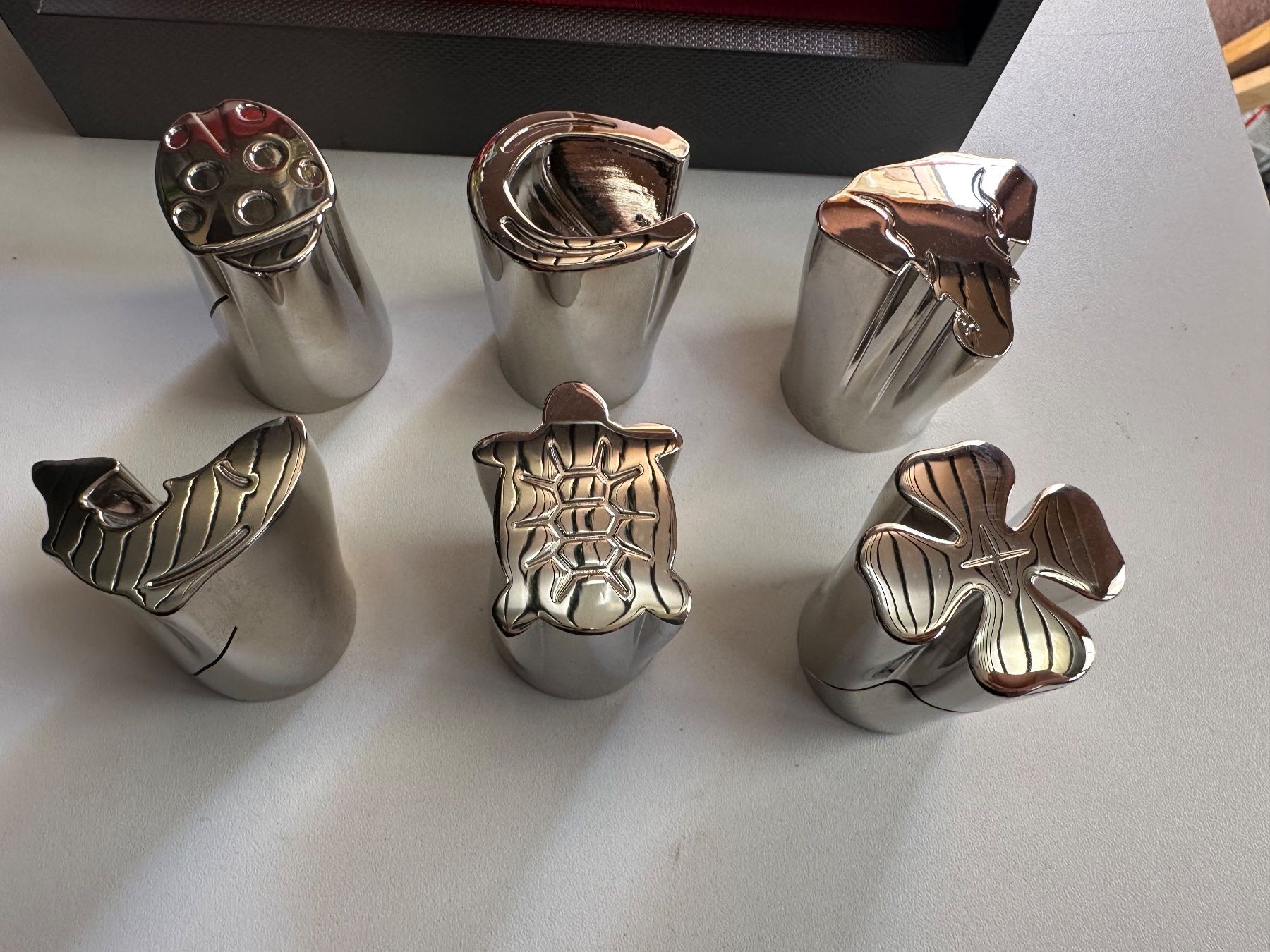 Tutte le decorazioni: Design Nestle Tischkartenhalter in Box ? Alessi ? – Nuovo (secondo la descrizione) da Deitingen venduto da Himhip 4