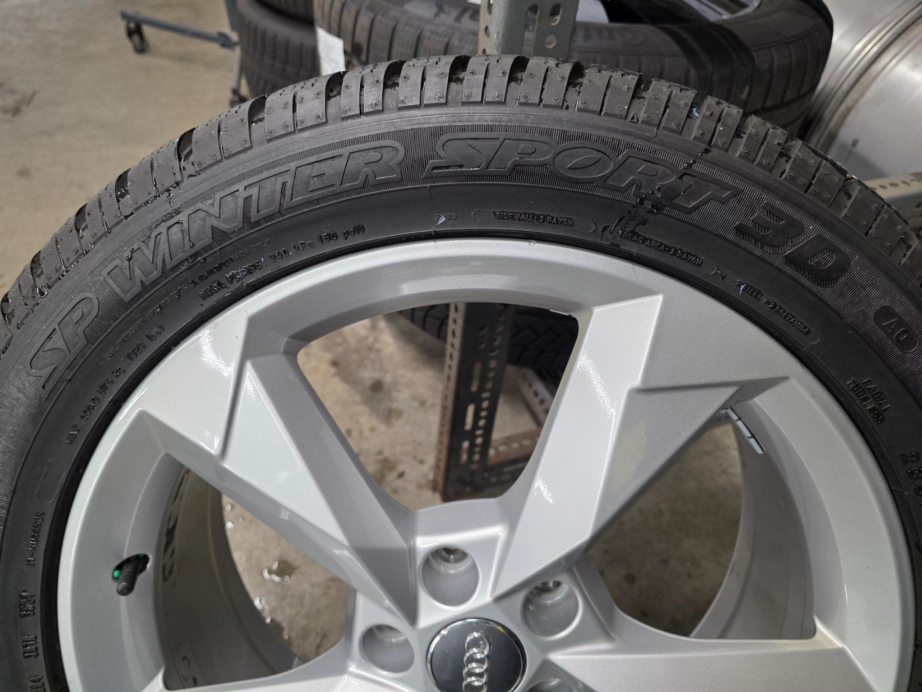 Audi Pneus & Kompletträder: Audi Q3 Winterradsatz – Gebraucht aus Gähwil von schmidgarage9534 2