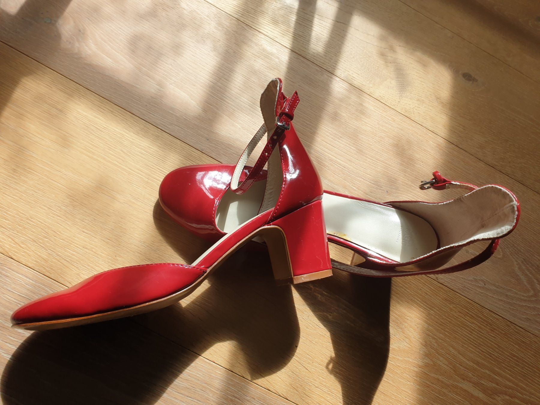 Scarpe da donna: rote leder schuhe – Usato da St.Gallen venduto da EL03 1