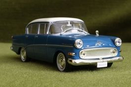 Opel Rekord P1 1957-1960 blau / weiss  1:43 von Altaya / IXO