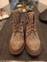 Schnürstiefel mit Nieten Grösse 36 guter Zustand