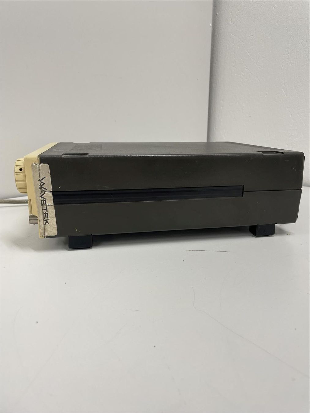 Messen: Wavetek Synthesized Function generator – Gebraucht aus Niederdorf von LeptonAG 2