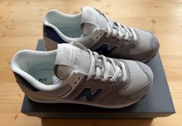 New Balance 574 gris violet occasion état neuf