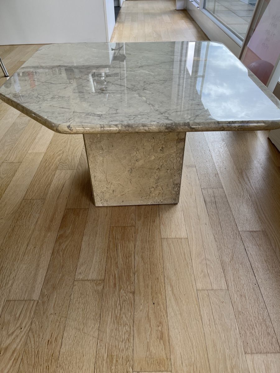 Tavoli: Vintage Marmortisch Couchtisch mit Sockel – Usato da Anglikon venduto da ste_t2gx 3
