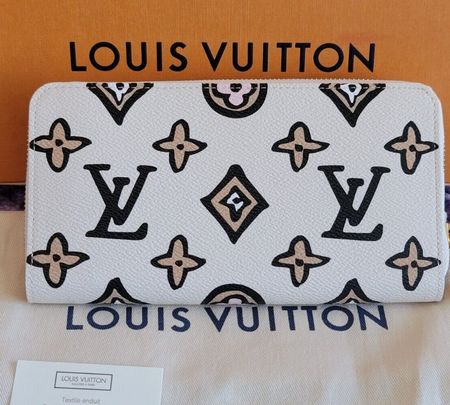❤️ Louis Vuitton Zippy Wild at Heart