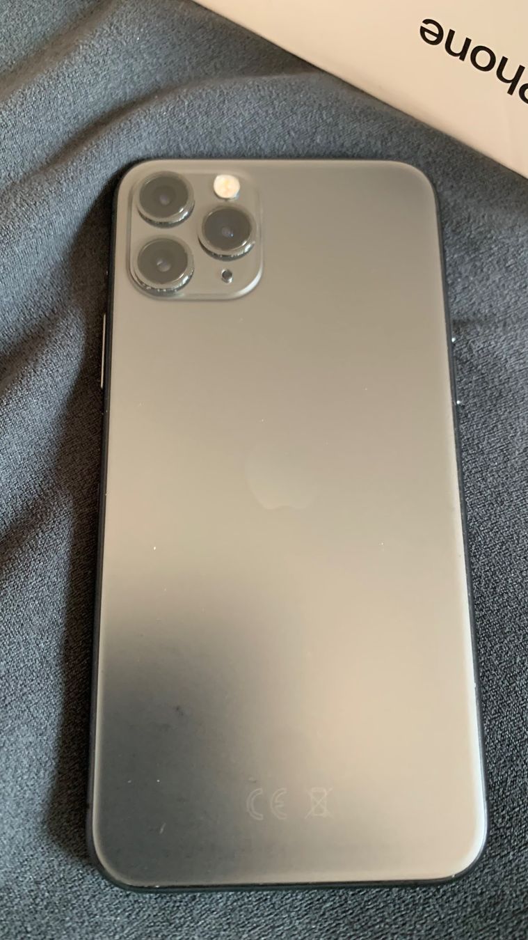 Apple Telefoni cellulari / Smartphones: iPhone 11 Pro – Usato da Villars-sur-Glâne venduto da jacs01 2
