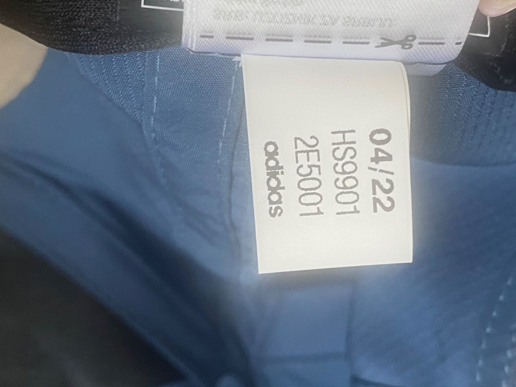 Copricapi, berretti & cappellini: Cappello Adidas – Usato da Buchs ZH venduto da Micki1982 7