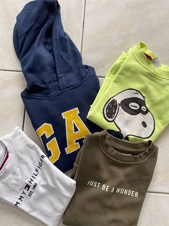 Vend lot sweat-shirt 7-9 ans