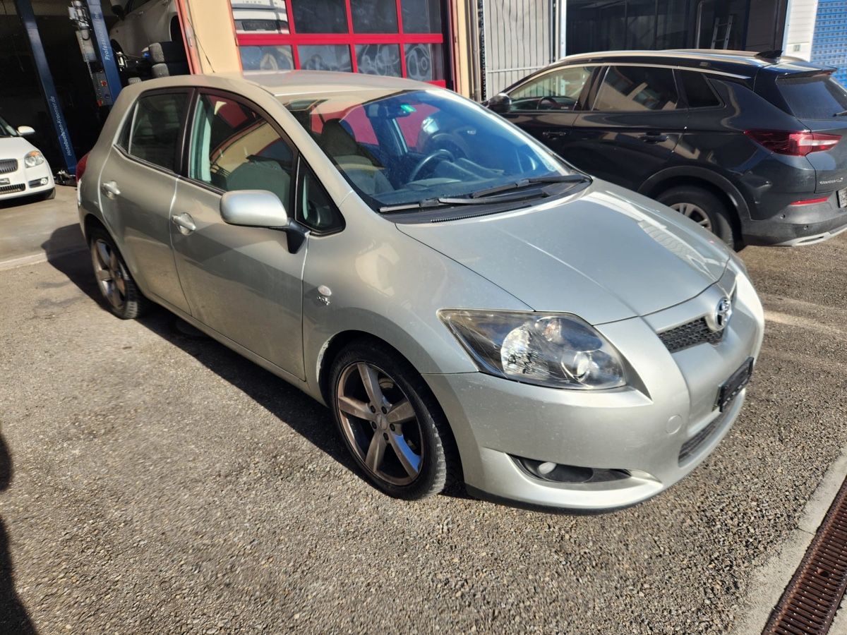 Toyota Autos: Toyota Auris 2,2 D-CAT – Defekt aus Uetendorf von Sathu96