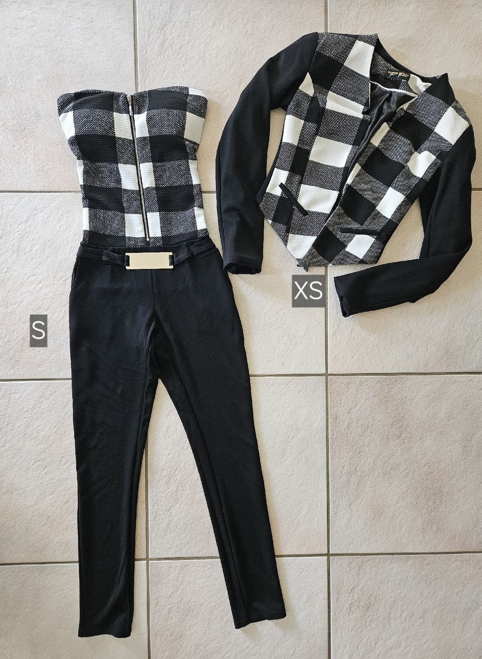 Pantalons: Ensemble XS S  – D'occasion à Vétroz par sas_yln5