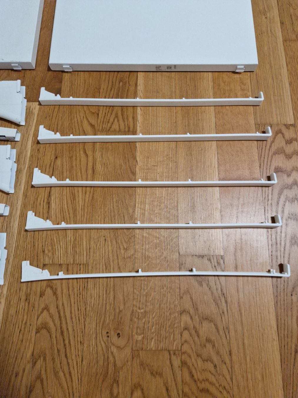 Regale: IKEA ALGOT Wandregalsystem mit Kleiderstangen – Gebraucht aus Lengnau BE von sam_90 7