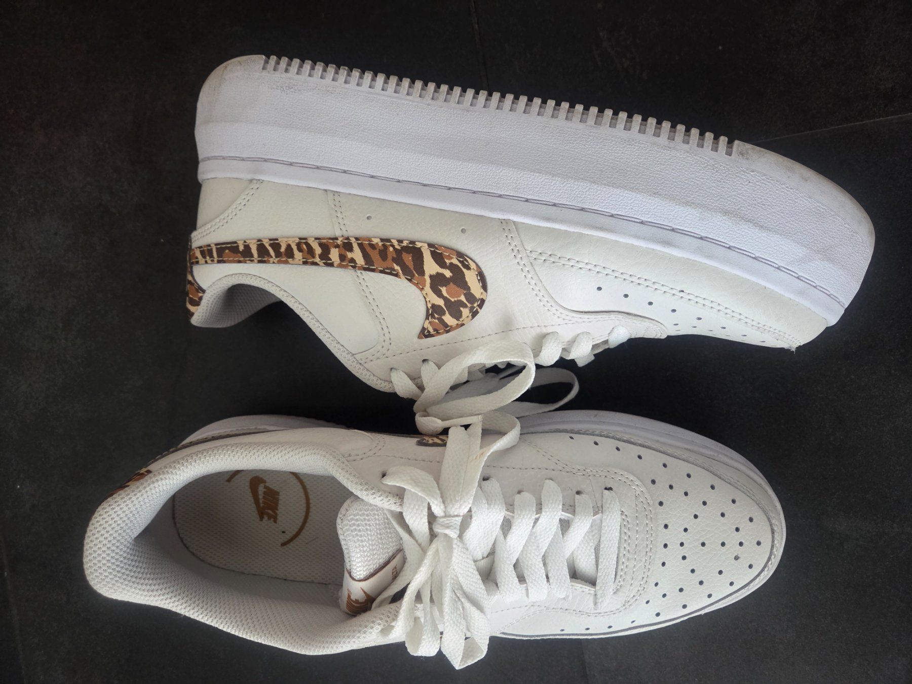 Nike Scarpe da donna: Nike Leopard Muster Gr.41 Neuwertig – Usato da Sursee venduto da Ventiduese