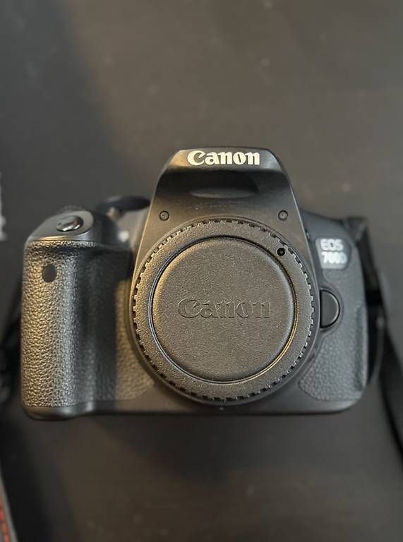 Kamera: Canon EOS 700D Set mit Objektiven, Stativ und Tasche – Gebraucht aus Würenlos von kik_xyw6 2