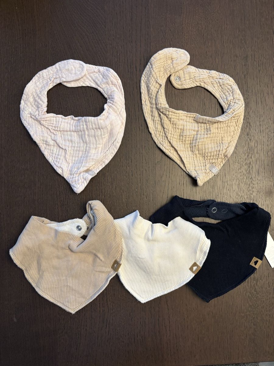 Baby-Mahlzeiten: Lätzchen Set 5 Stück, Baumwolle, Neuwertig – Gebraucht aus Villigen von Emmi_22