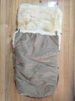 Warm gefütterter Winterfusssack Lammfell