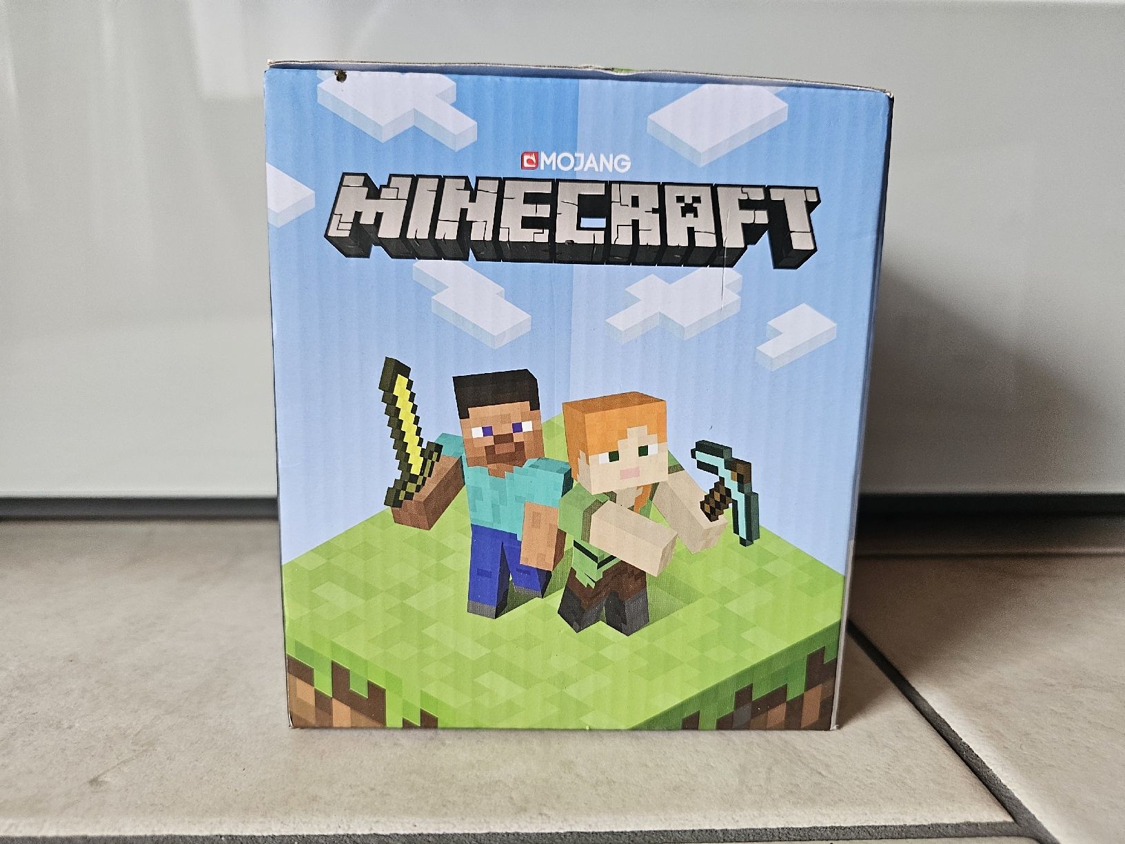 Réveils: Minecraft Wecker Grasblock  /  Fabrikneu – Neuf avec emballage d'origine à Schneisingen par backstore24 4