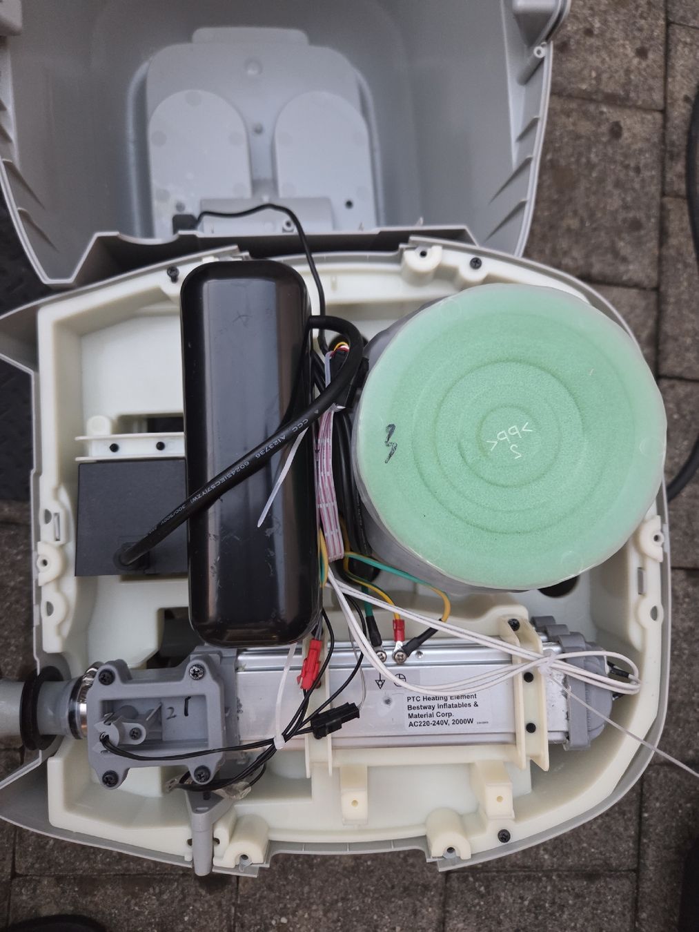 Whirlpool: Whirlpool – Gebraucht aus Wetzikon ZH von Chanchi 3