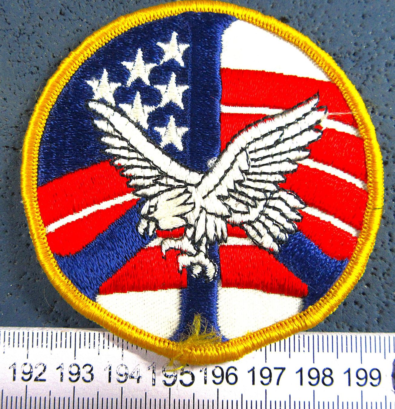 Insignes: USA EAGL ADLER AUFNÄHER GESTICKT MIT LEIM – D'occasion à Ettingen par Hausi4711