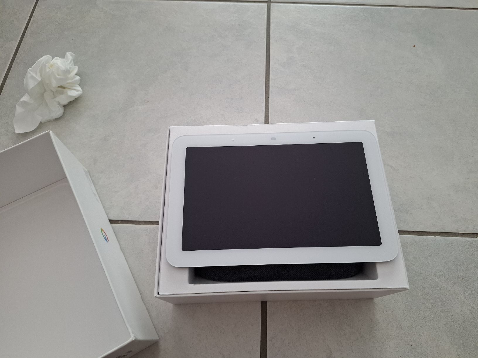 Hubs & Switches: google Nest hub 2 ème génération  – D'occasion à Fully par Taaat 1