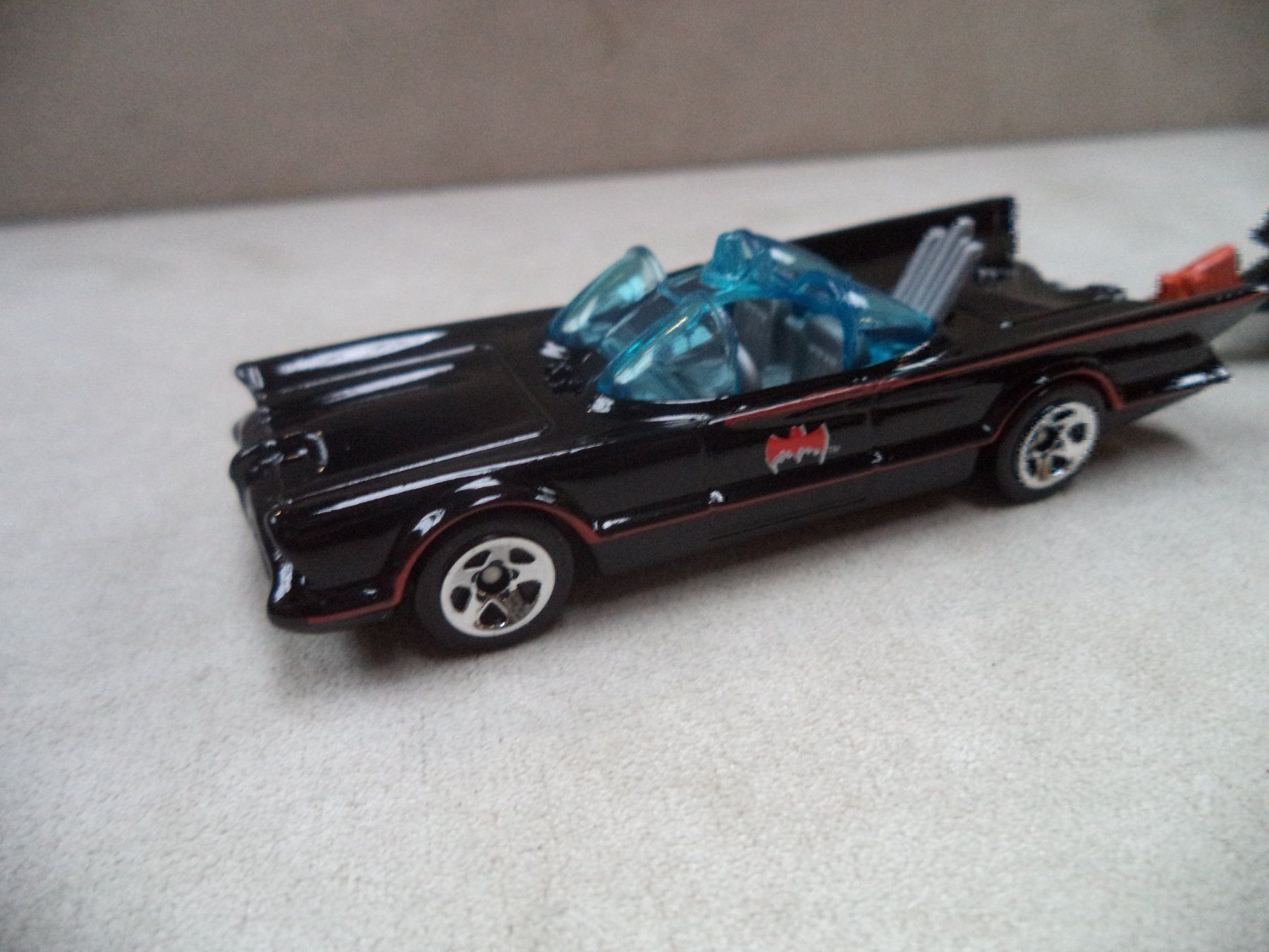 Hot Wheels Modellautos: Batmobile/ Batboat 1:64 – Neu (gemäss Beschreibung) aus Rieden AG von Wirth03 1