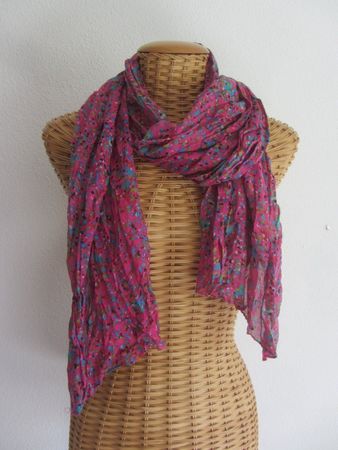 Foulard Tuch pink geblümt