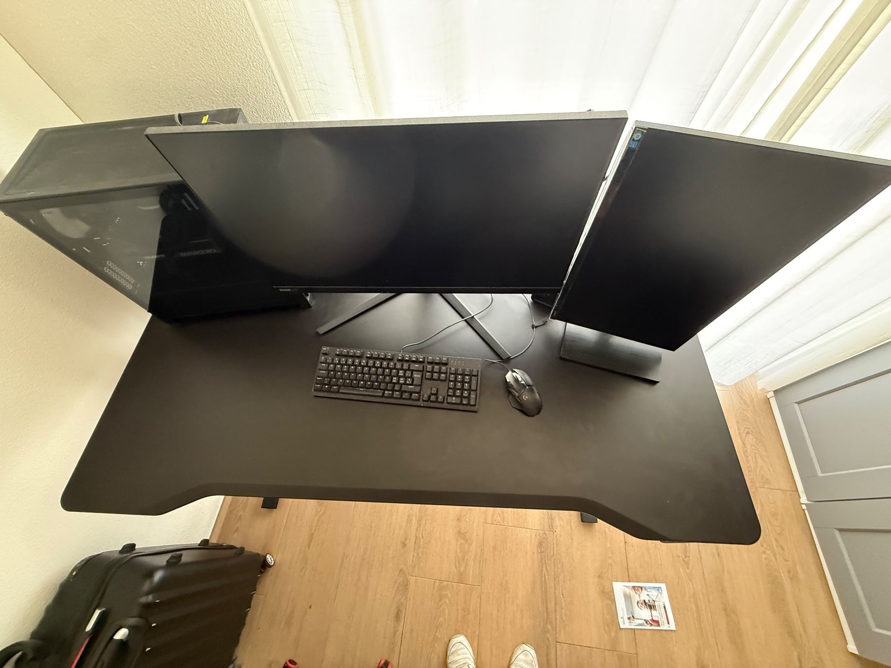 Schreibtische: Computertisch schwarz höhenverstellbar gebraucht – Gebraucht aus Merenschwand von LuxeFlow 2
