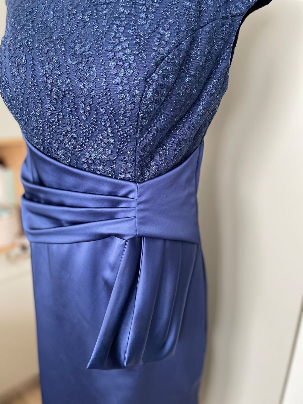 Vestiti: Cocktail Kleid mit Spitze, dunkelblau Gr. 38 – Usato da Birsfelden venduto da Nic21 4
