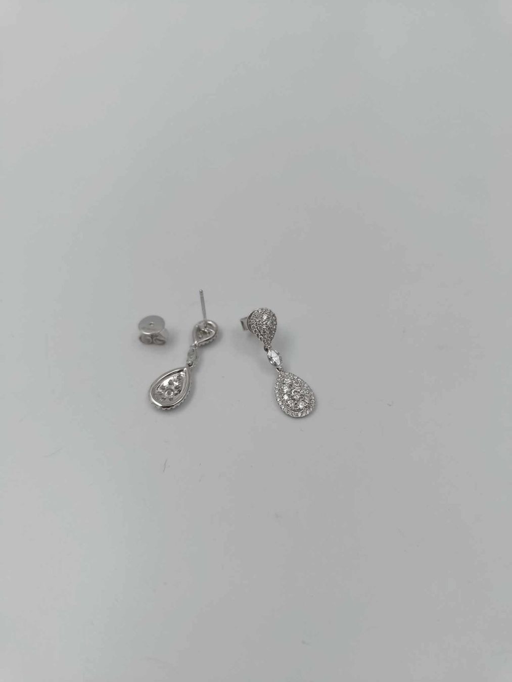 Orecchini pendenti & Orecchini a lobo: DIAMANT OHRHÄNGER IN 750 WEISSGOLD – Usato da Luzern venduto da EdiGem 9