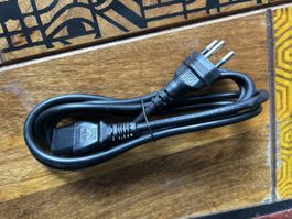 Stromkabel Netzkabel schwarz 230V CH Stecker gebraucht