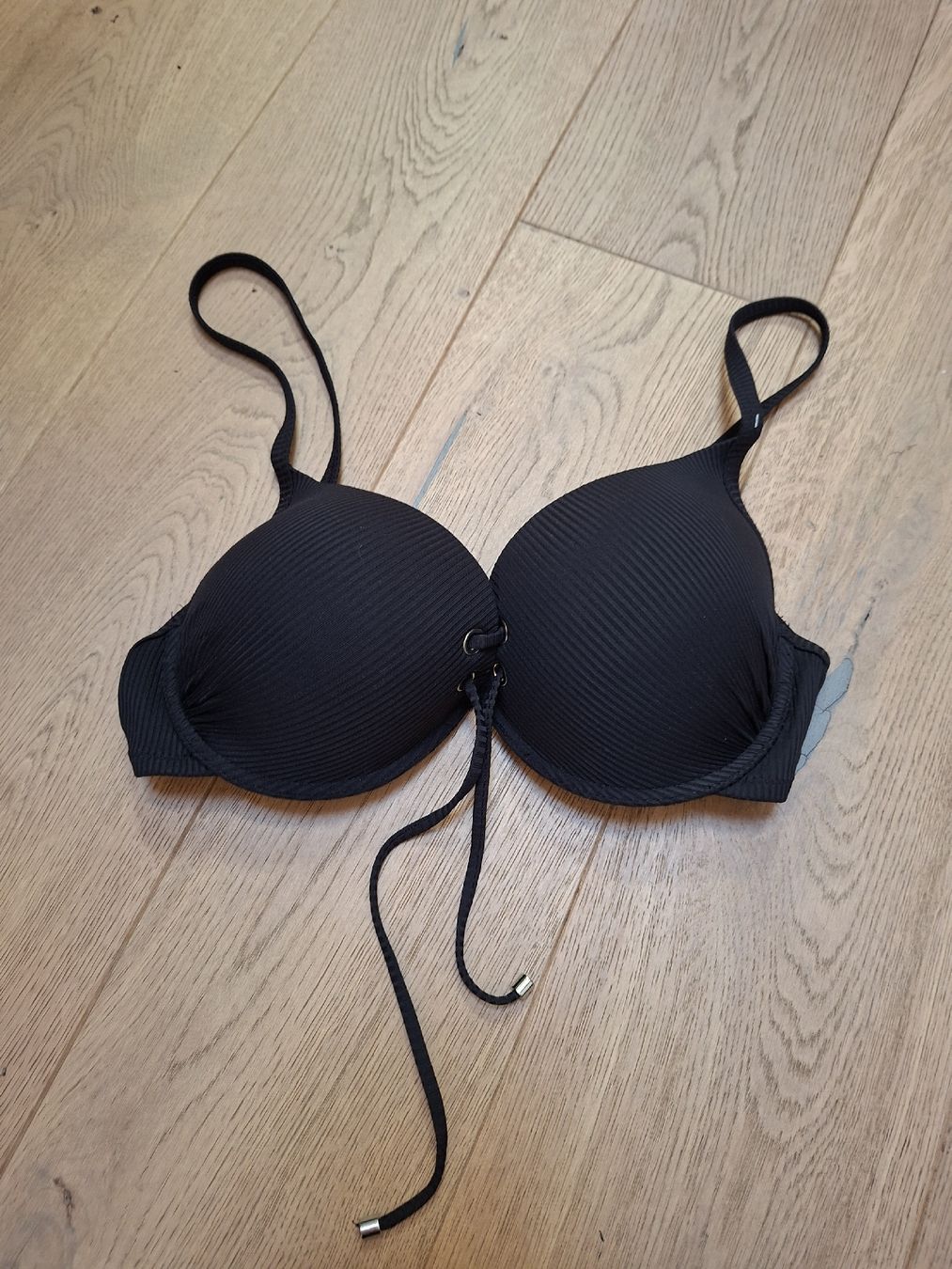 Costumi da bagno & Bikini: bikini 85D Pushup – Usato da Brienz BE venduto da Zwiback20