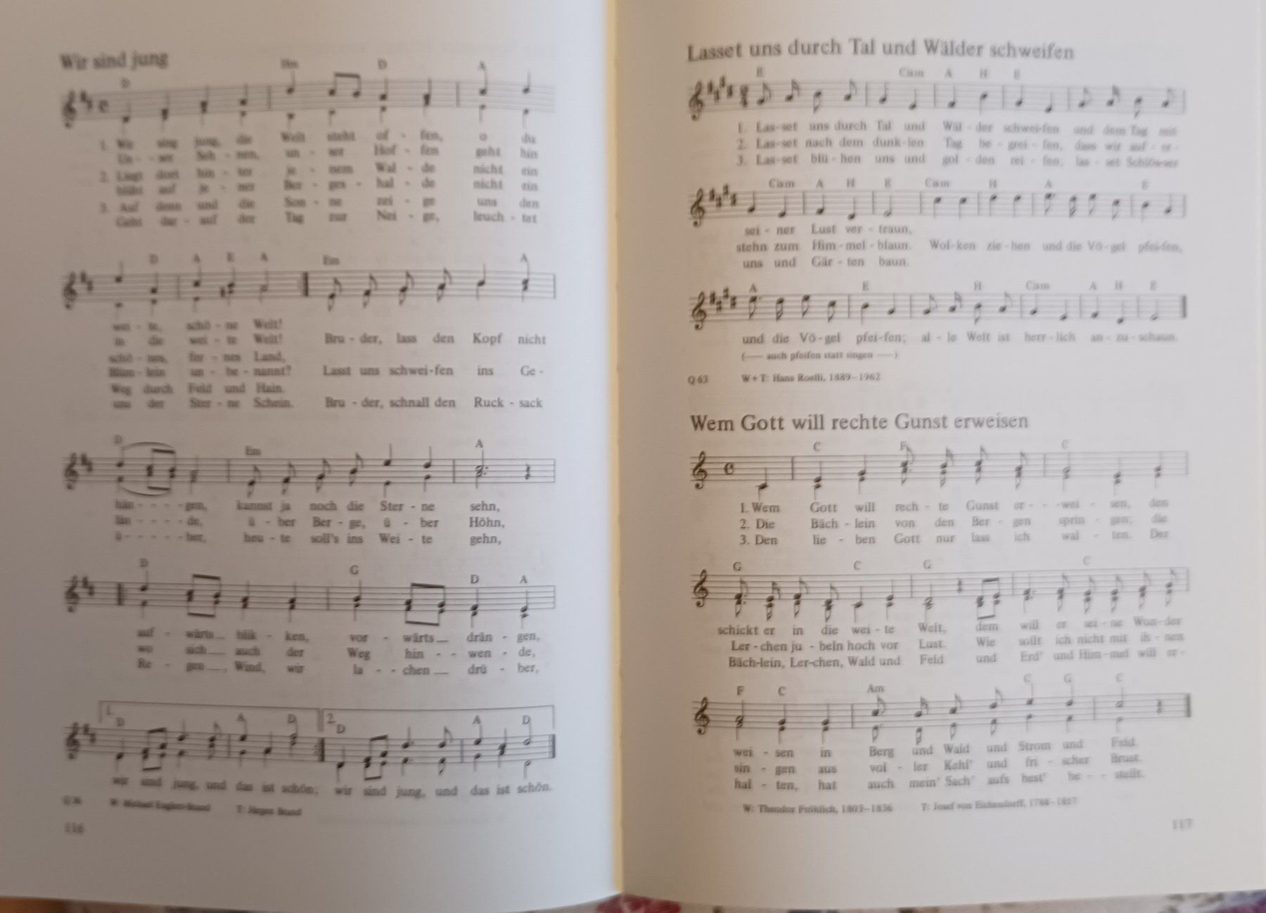 Bücher: 8 Schweizer Singbuch Mittelstufe 1990 ein Preis – Gebraucht aus Lindau von halusana 2