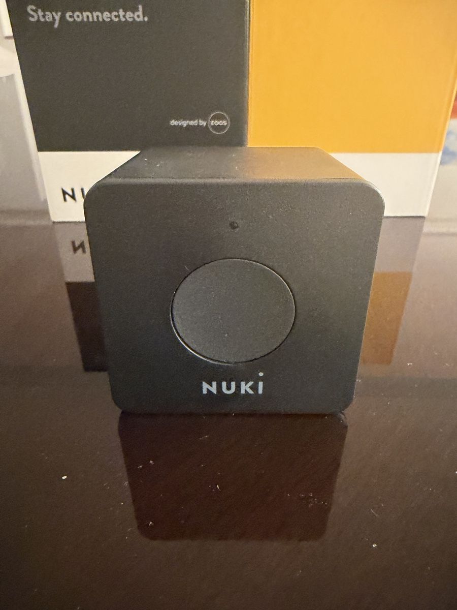 Nuki Lecteurs & Adaptateurs: Nuki Bridge WLAN Bluetooth schwarz  – Neuf (Voir description) à Zürich par joyfulgrace