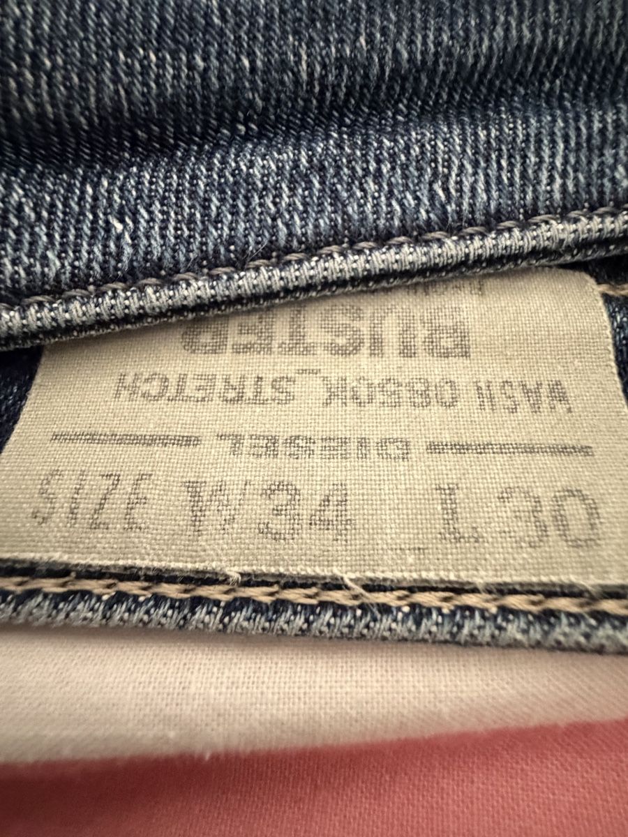 Diesel Jeans: Jean Diesel 34/30 – Usato da Gland venduto da Freeload 2