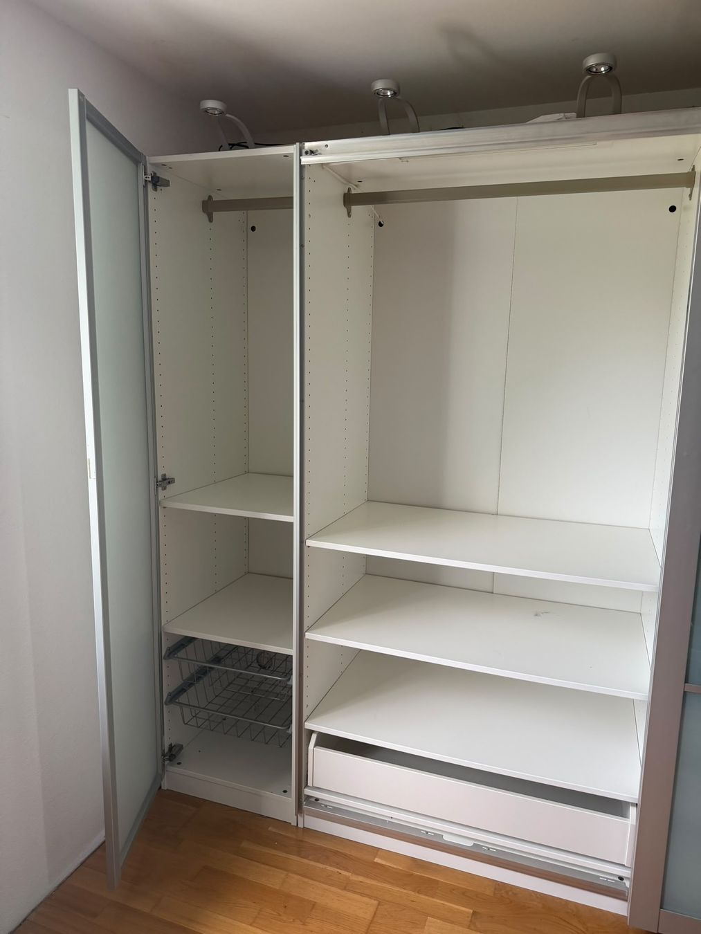 Ikea Schränke: PAX Kleiderschrank von Ikea – Gebraucht aus Saland von fam_5rn7 3