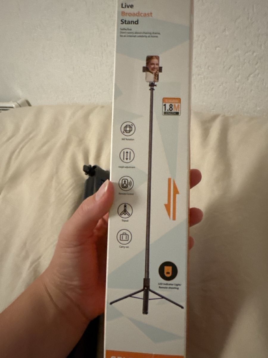 Treppiedi & Teste: Riseofle selfie/live broadcast stand. – Nuovo (secondo la descrizione) da Chavannes-de-Bogis venduto da dle_5x5y 4