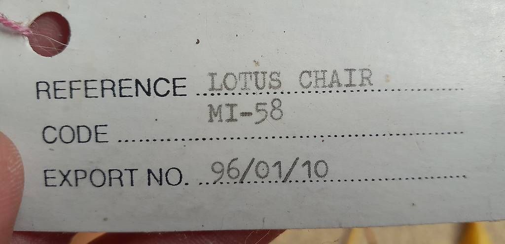 Set di tavolo e panche: Chaises "lotus" et table yoga – Usato da Vouvry venduto da corvvin 2