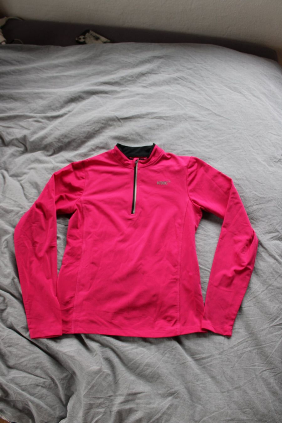 Altra biancheria intima: Thermoshirt ktec pink – Usato da Hombrechtikon venduto da lehnerrr