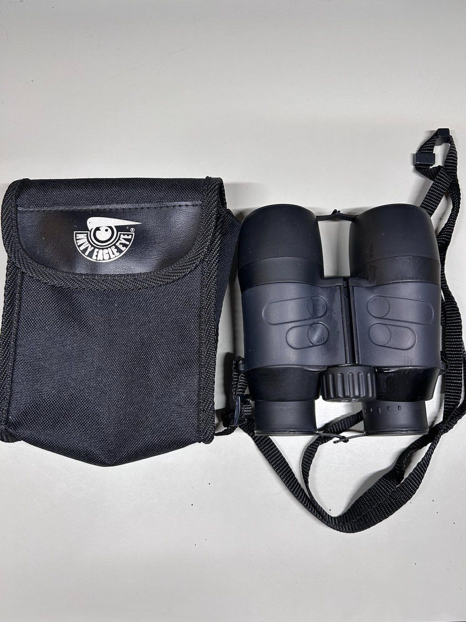 Binocoli: Binocolo compatto Eagle Eye 8x32 e Field 7 – Usato da Giubiasco venduto da LorisVale