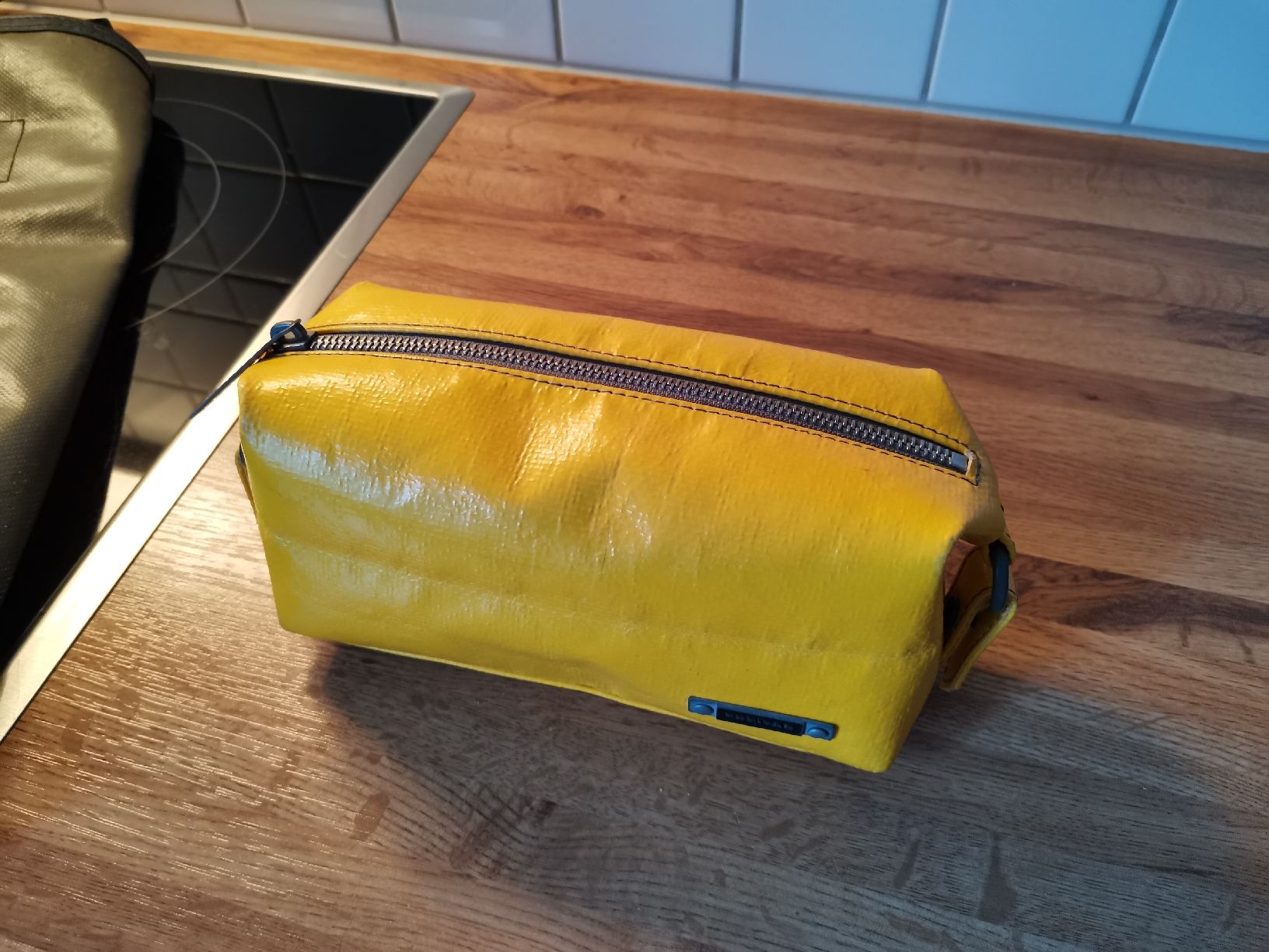 Freitag Custodie per cosmetici: FREITAG R305 DOWD TOILET BAG – Nuovo (secondo la descrizione) da Bern venduto da Meeresgruen 4