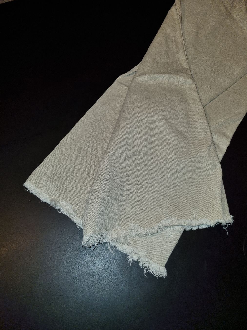 Hosen: Stoffhose beige  – Gebraucht aus Zürich von fbmu 1